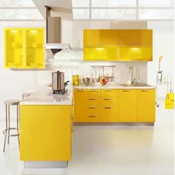 Самозалепващо фолио Жълто