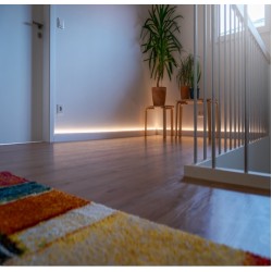 ПВЦ Перваз CUBICA LS80 за LED осветление – Бял