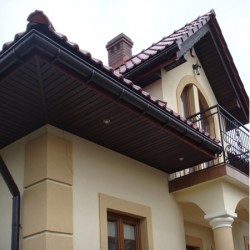 Облицовка за стрехи - винилов софит Кафяв Перфориран