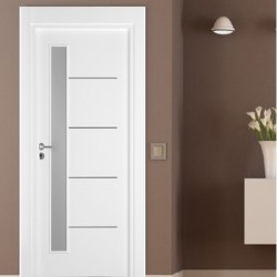 Интериорна врата Линеа Бяла Мат Сребристи Лайсни -Остъклена